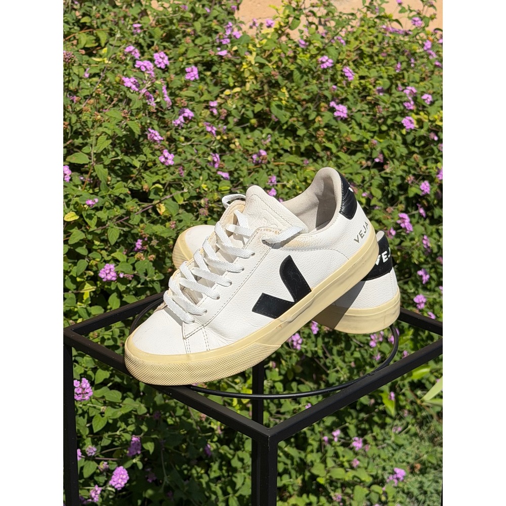 Veja Women's Campo White Black Leather Sneakers Size 6 minimalist travel shoe